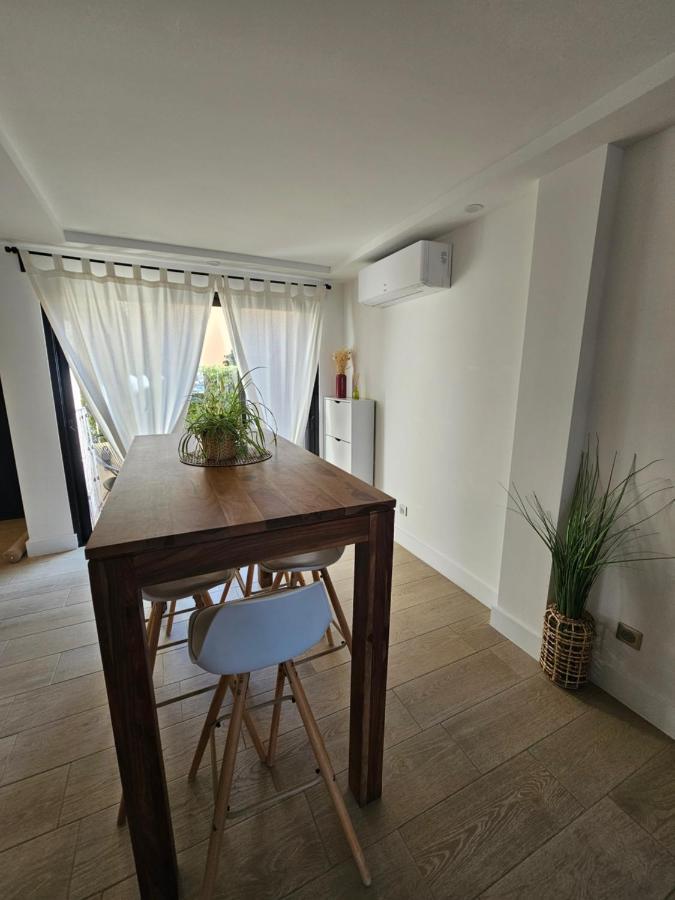 Appartement Tres Grand Deux Pieces Marines De Cogolin Extérieur photo