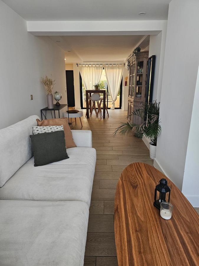 Appartement Tres Grand Deux Pieces Marines De Cogolin Extérieur photo