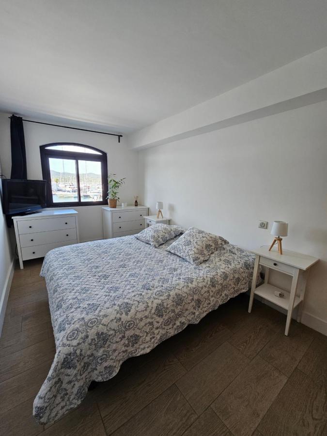 Appartement Tres Grand Deux Pieces Marines De Cogolin Extérieur photo